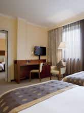 Hotel Holiday Inn Salerno Cava De' Tirreni photo 2