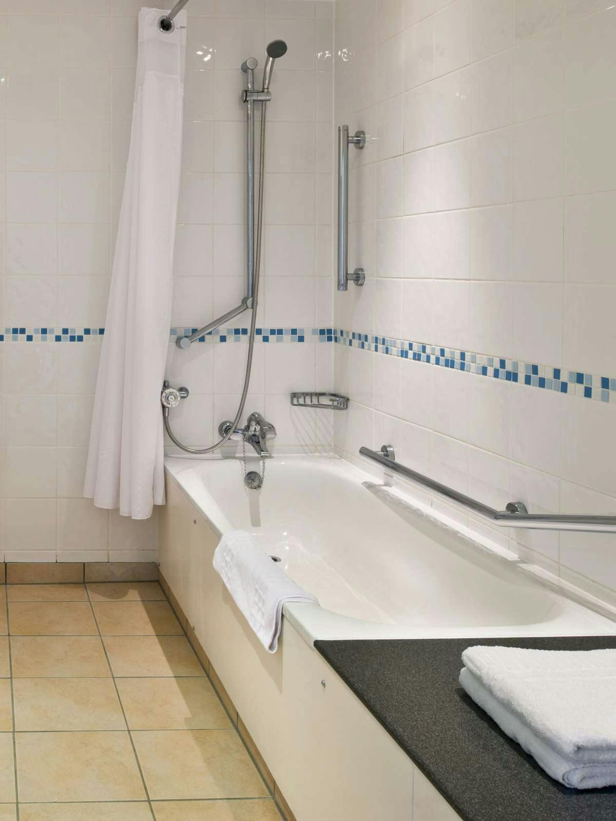 Hotel Holiday Inn Runcorn photo 2