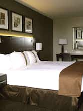 Hotel Holiday Inn Saskatoon Downtown photo 2