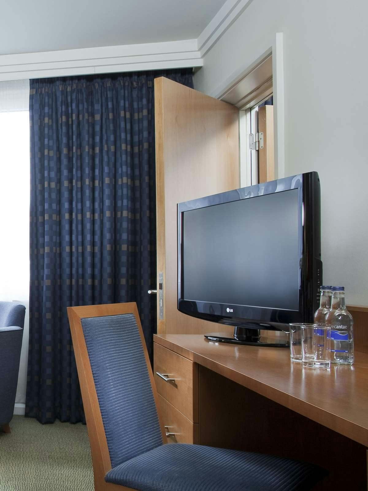 Hotel voco Southampton by IHG photo 2