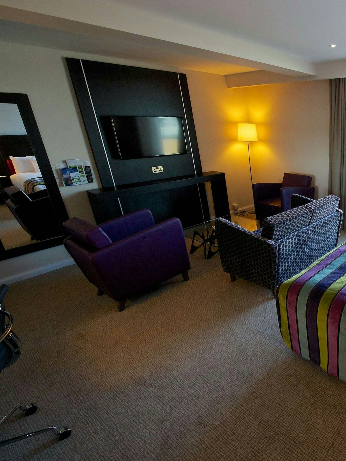 Hotel Holiday Inn Southend photo 2