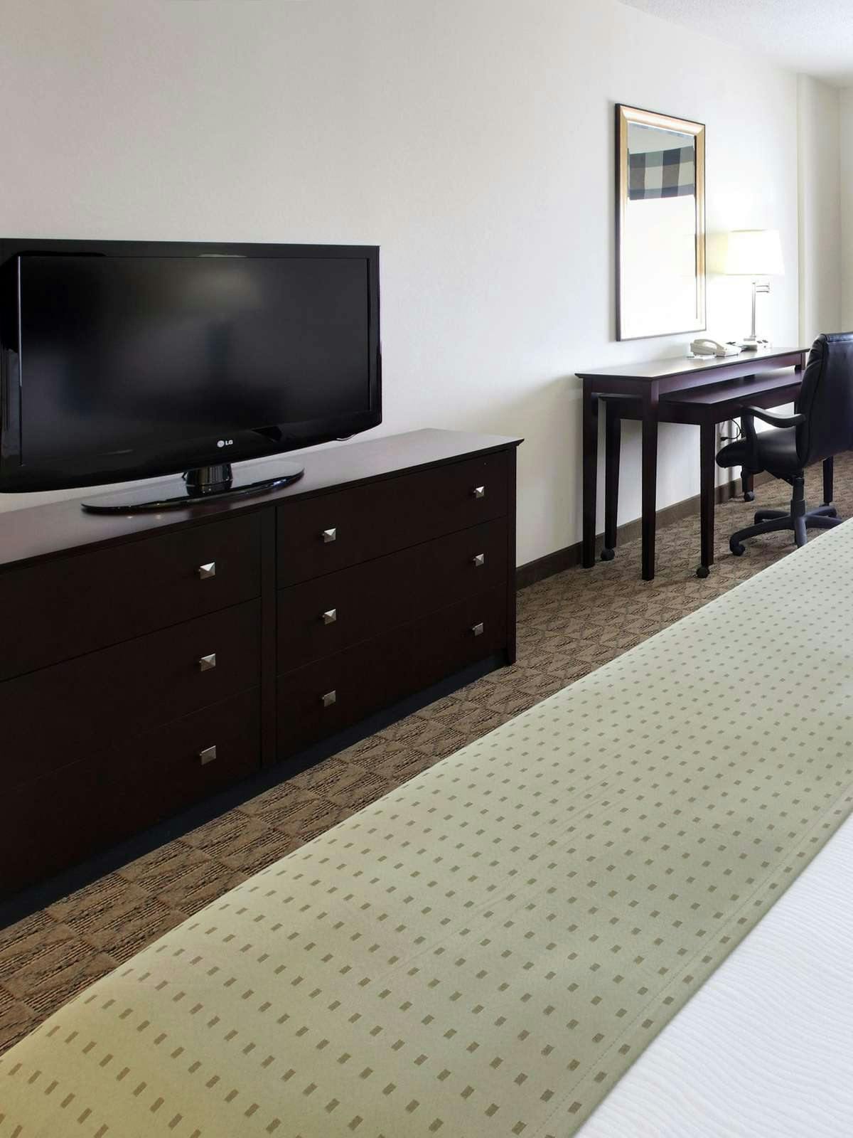 Hotel Holiday Inn Springdale/Fayetteville Area photo 2