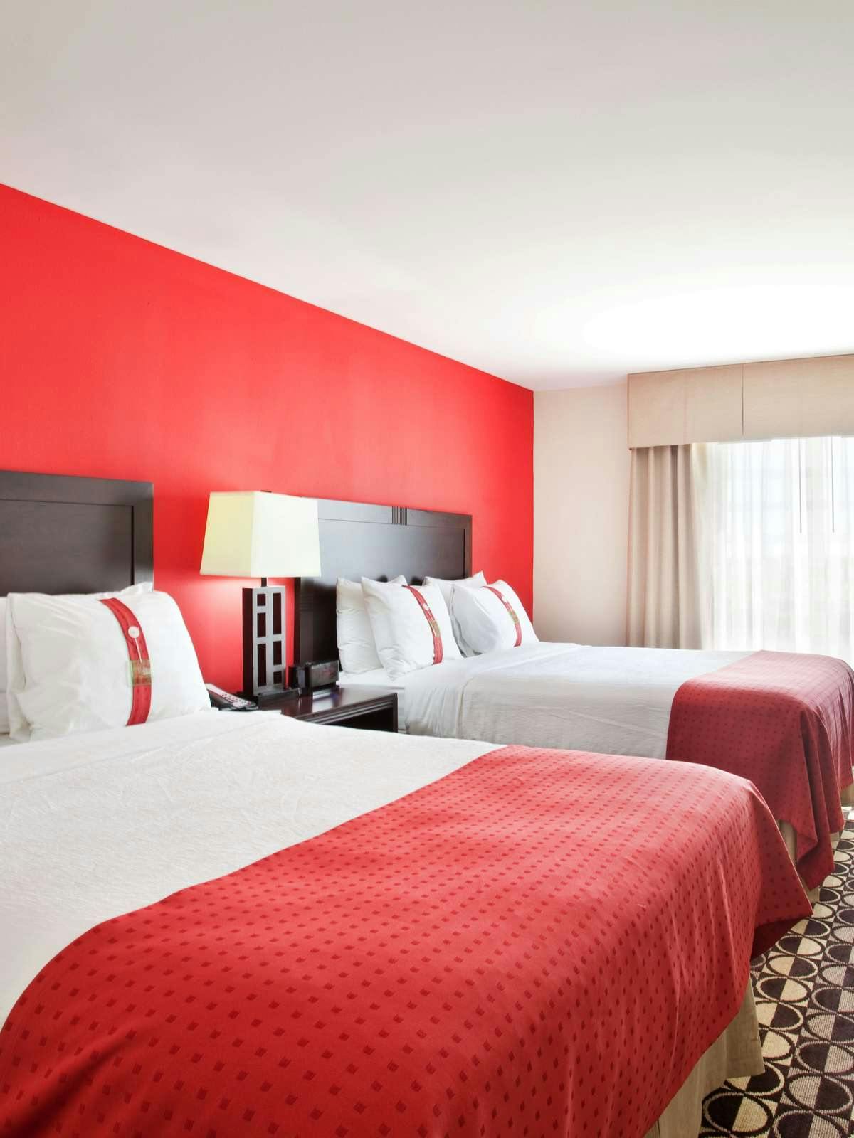 Hotel Holiday Inn St Louis Fairview Heights photo 1