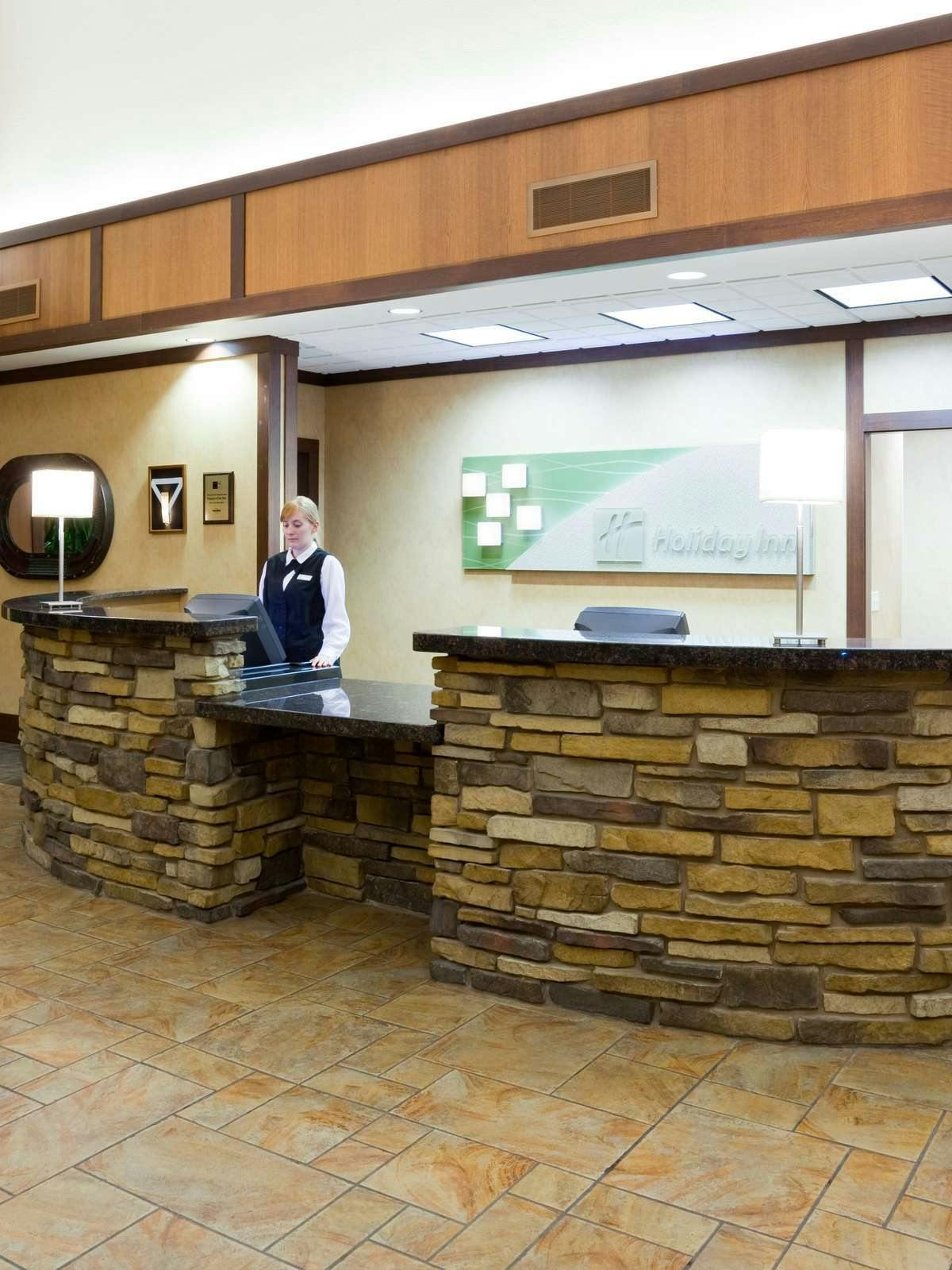 Hotel Holiday Inn Stevens Point Convention Center photo 4