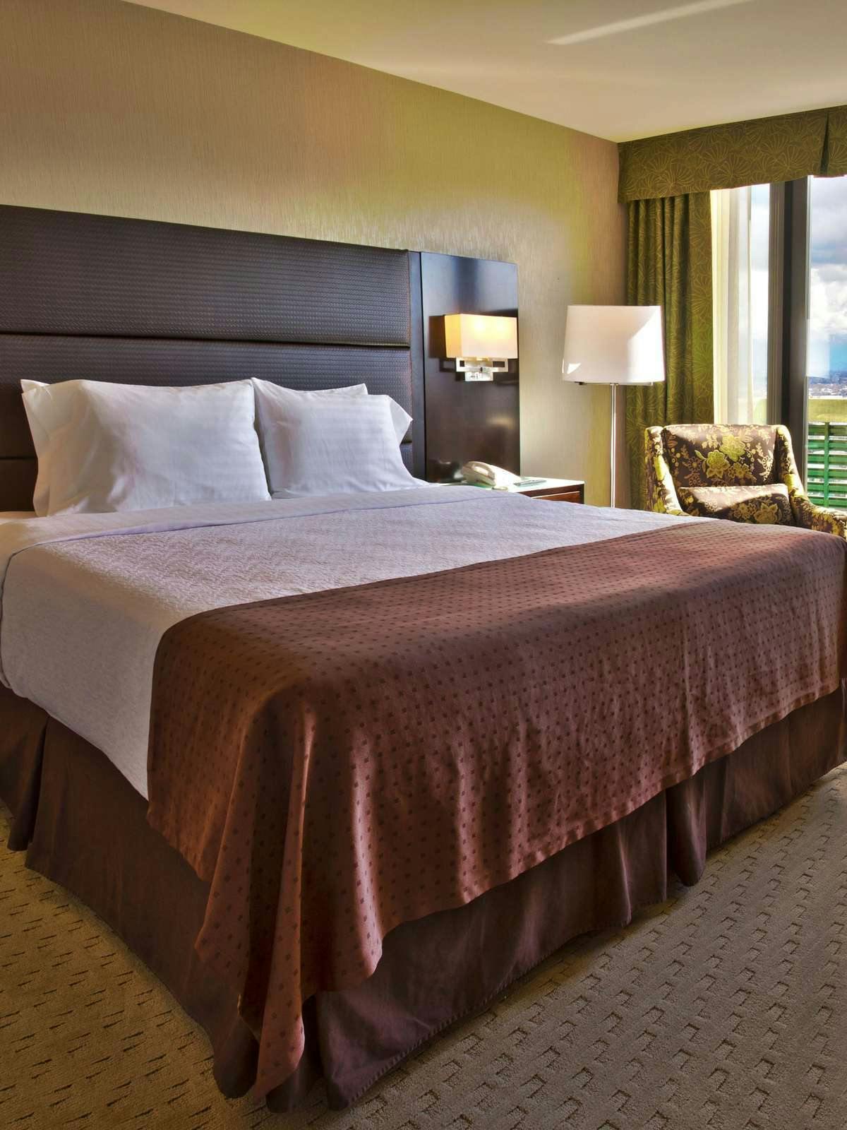 Hotel Holiday Inn Vancouver Centre Broadway photo 1