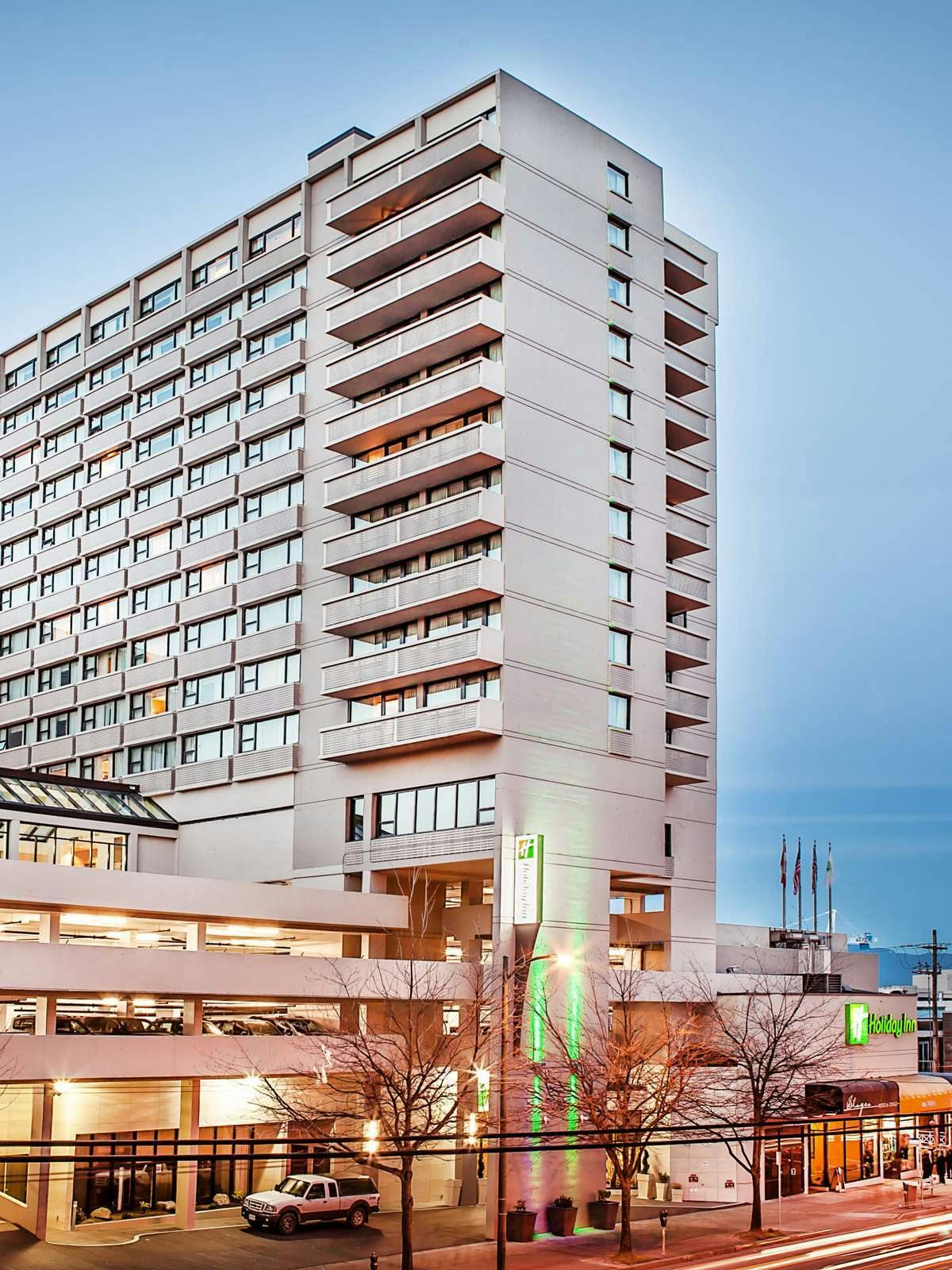 Hotel Holiday Inn Vancouver Centre Broadway photo 3