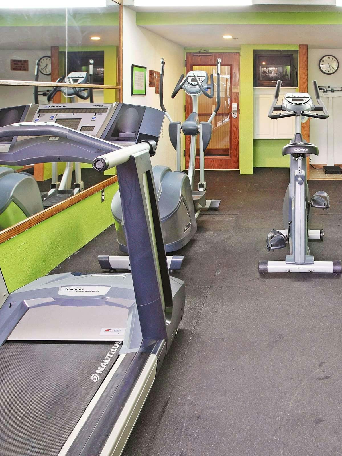 Hotel Holiday Inn Tyler South Broadway photo 3