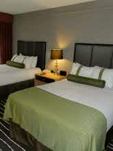 Hotel Holiday Inn Wilsonville photo 1