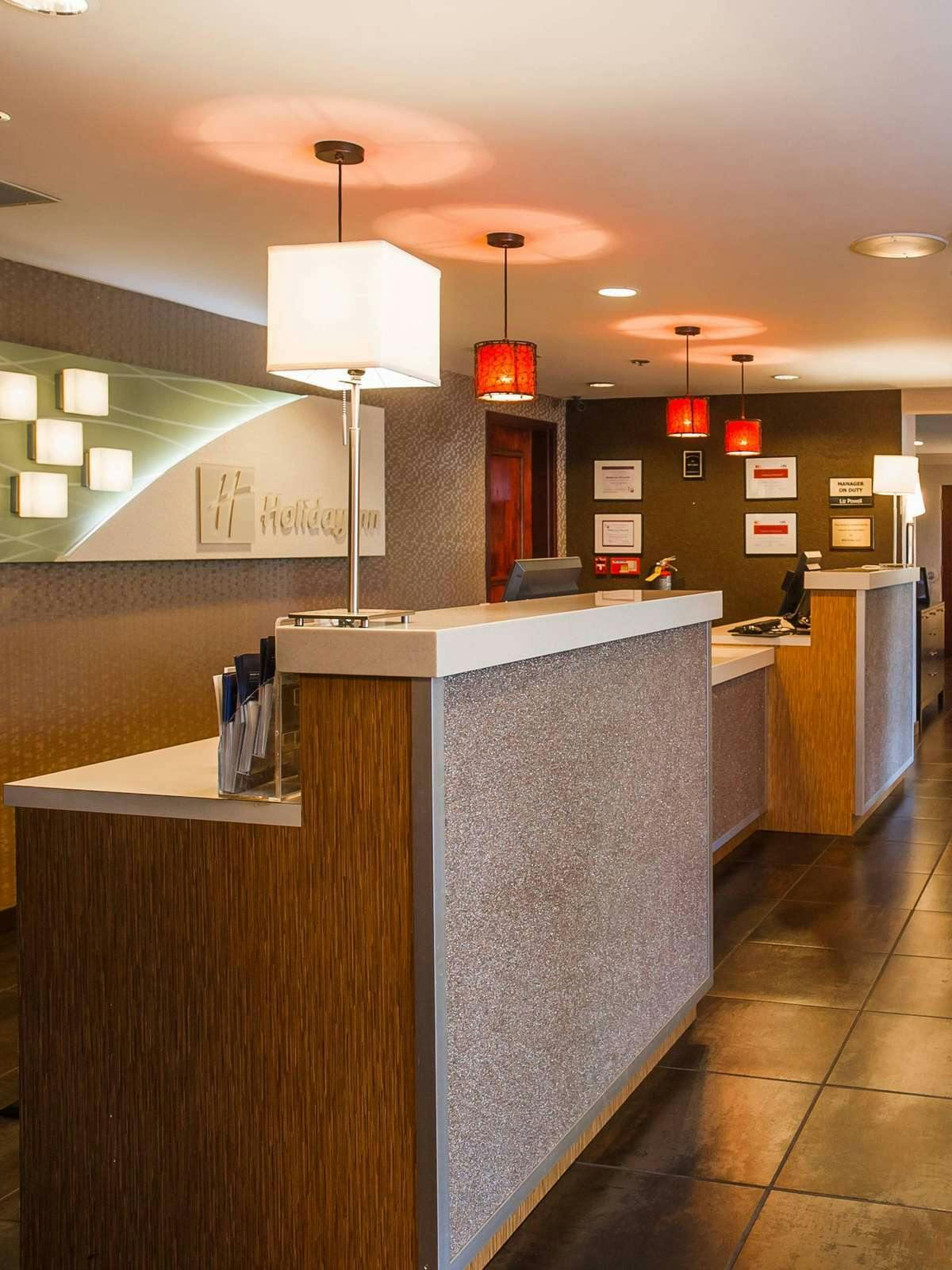 Hotel Holiday Inn Wilsonville photo 5