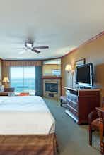 Hotel Elizabeth Oceanfront Suites, Ascend Hotel Collection photo 3