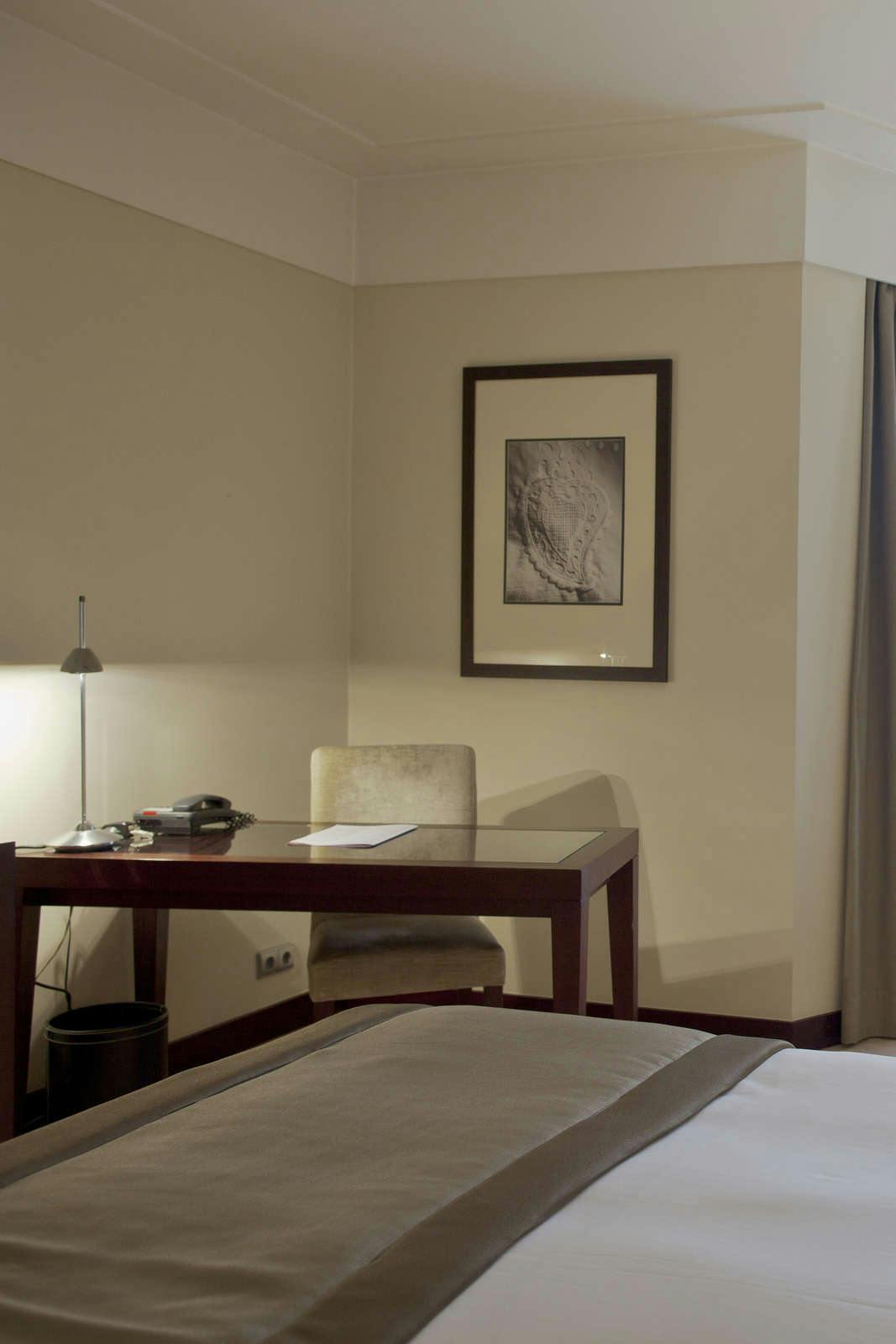 Hotel Crowne Plaza Porto photo 3