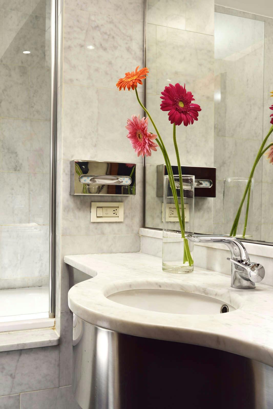 Hotel UNAHOTELS Mediterraneo Milano photo 5