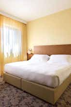 Hotel UNAHOTELS Mediterraneo Milano photo 2