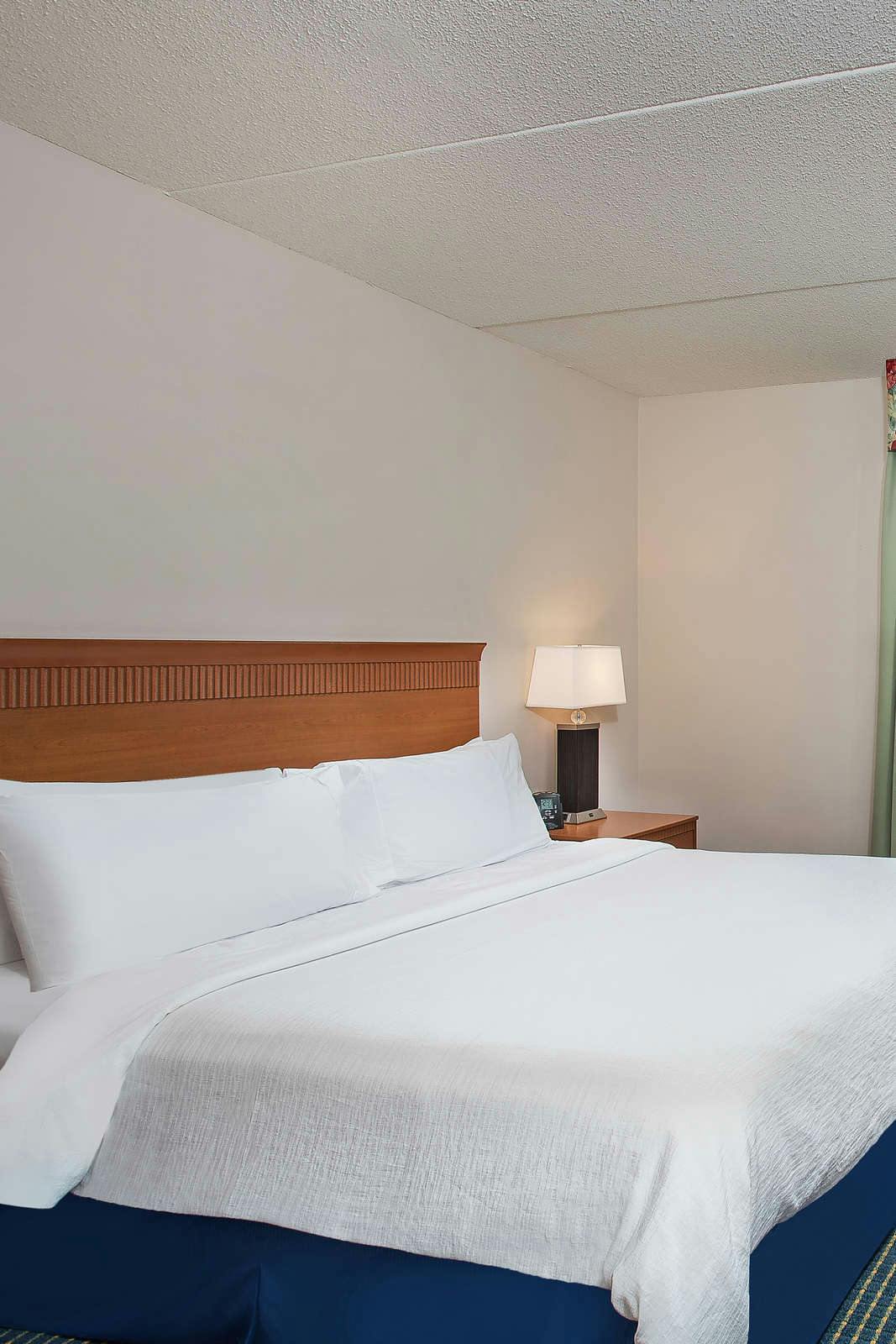 Hotel Embassy Suites Lexington photo 2