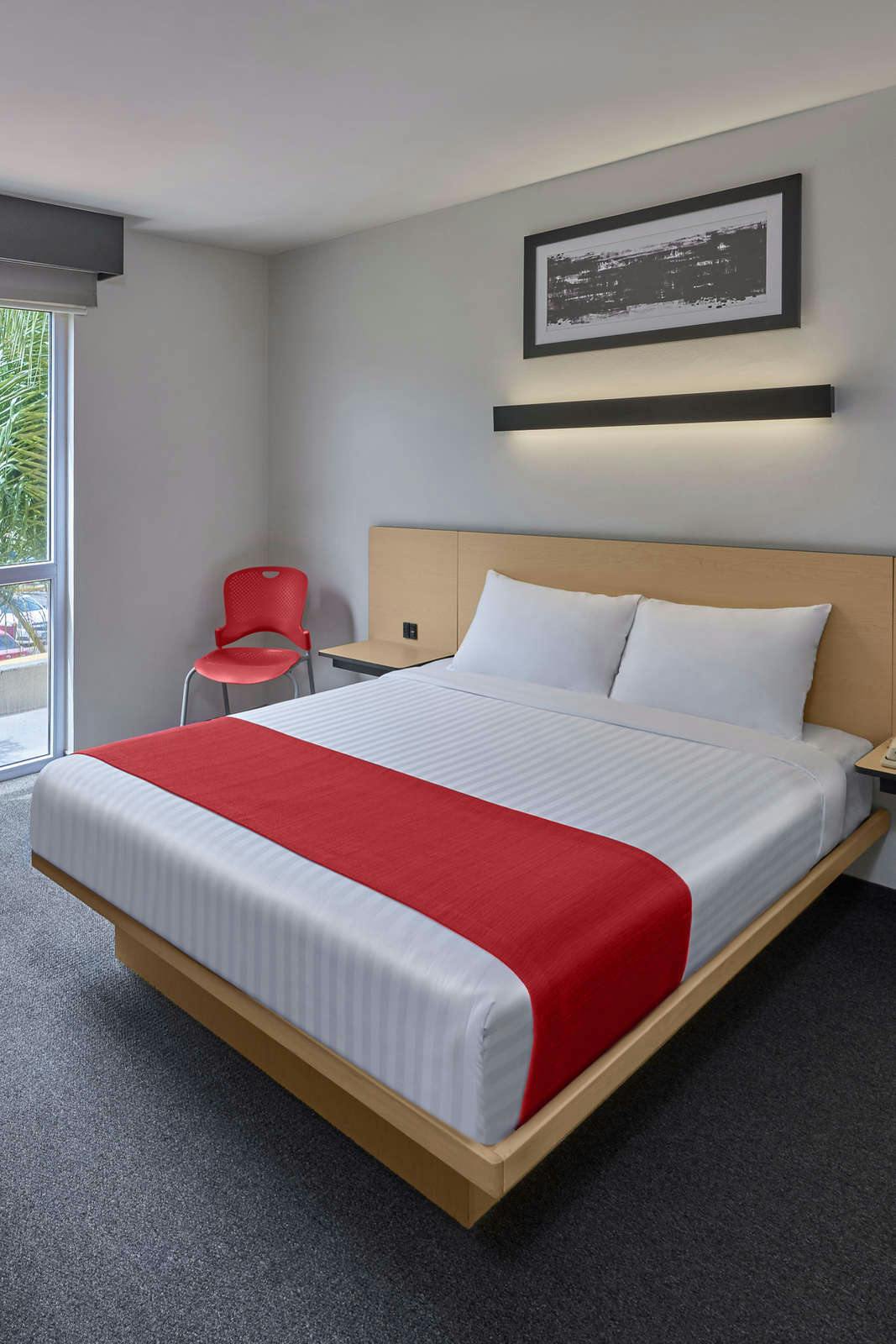 Hotel City Express Queretaro Jurica photo 1