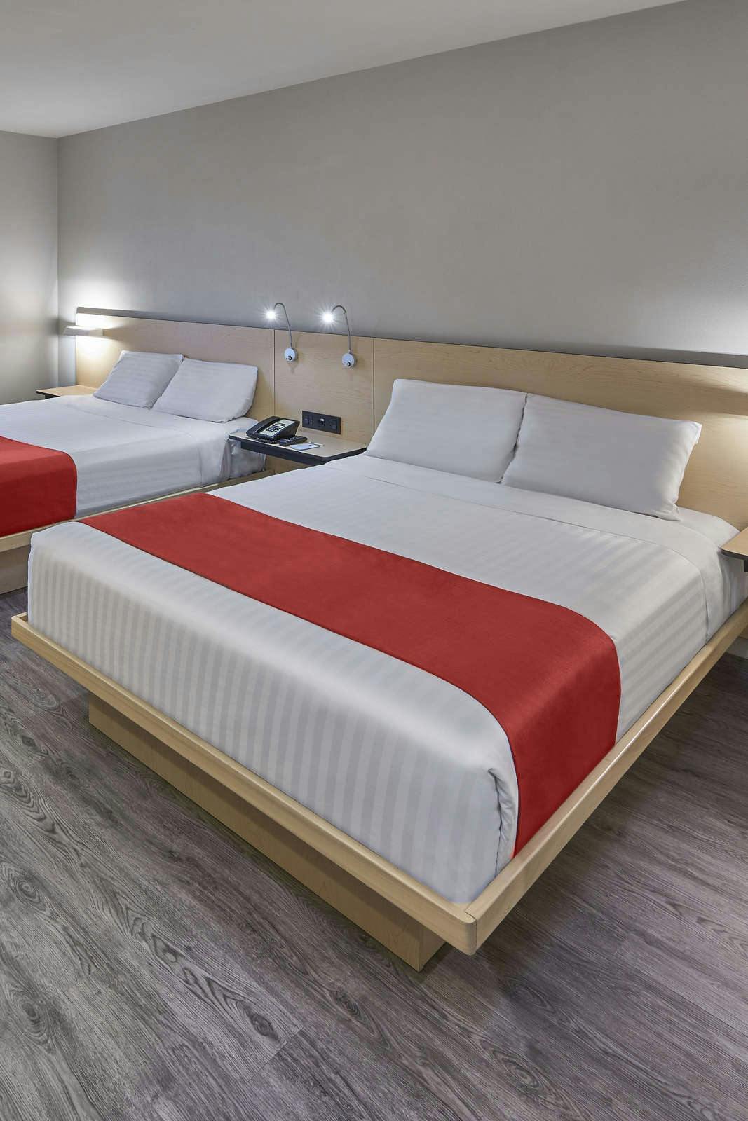 Hotel City Express Queretaro photo 4