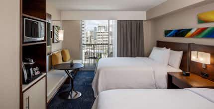 Hotel Hilton Garden Inn Waikiki Beach photo 1