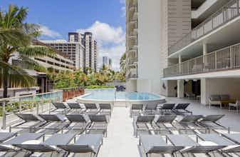 Hotel Hilton Garden Inn Waikiki Beach photo 2