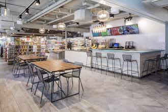 Hotel Hilton Garden Inn Waikiki Beach photo 3