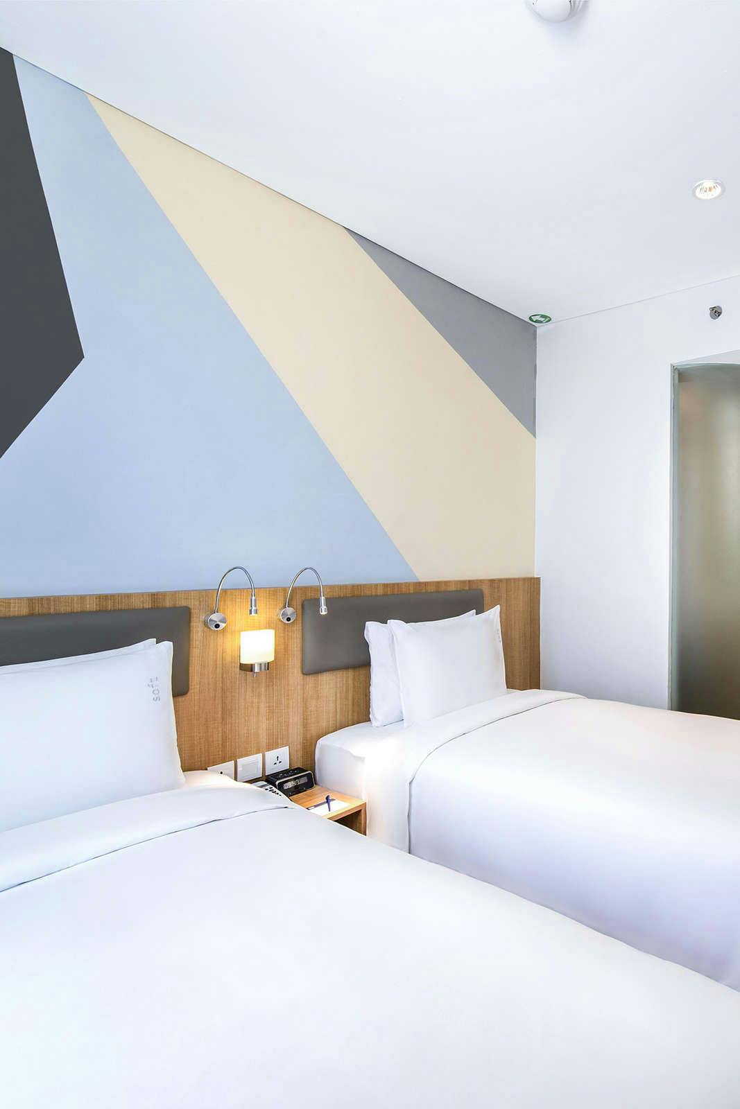 Hotel Holiday Inn Express Jakarta Matraman photo 2