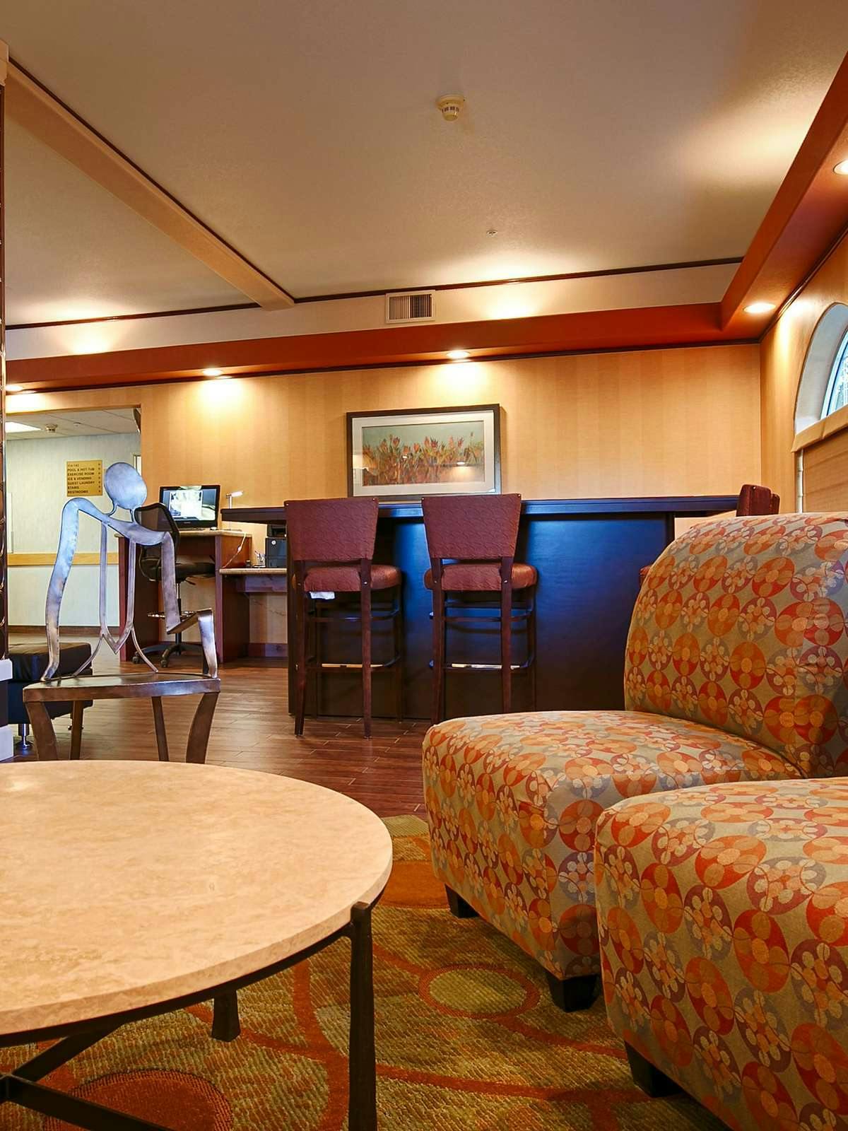 Hotel Best Western Plus Rama Inn & Suites photo 4