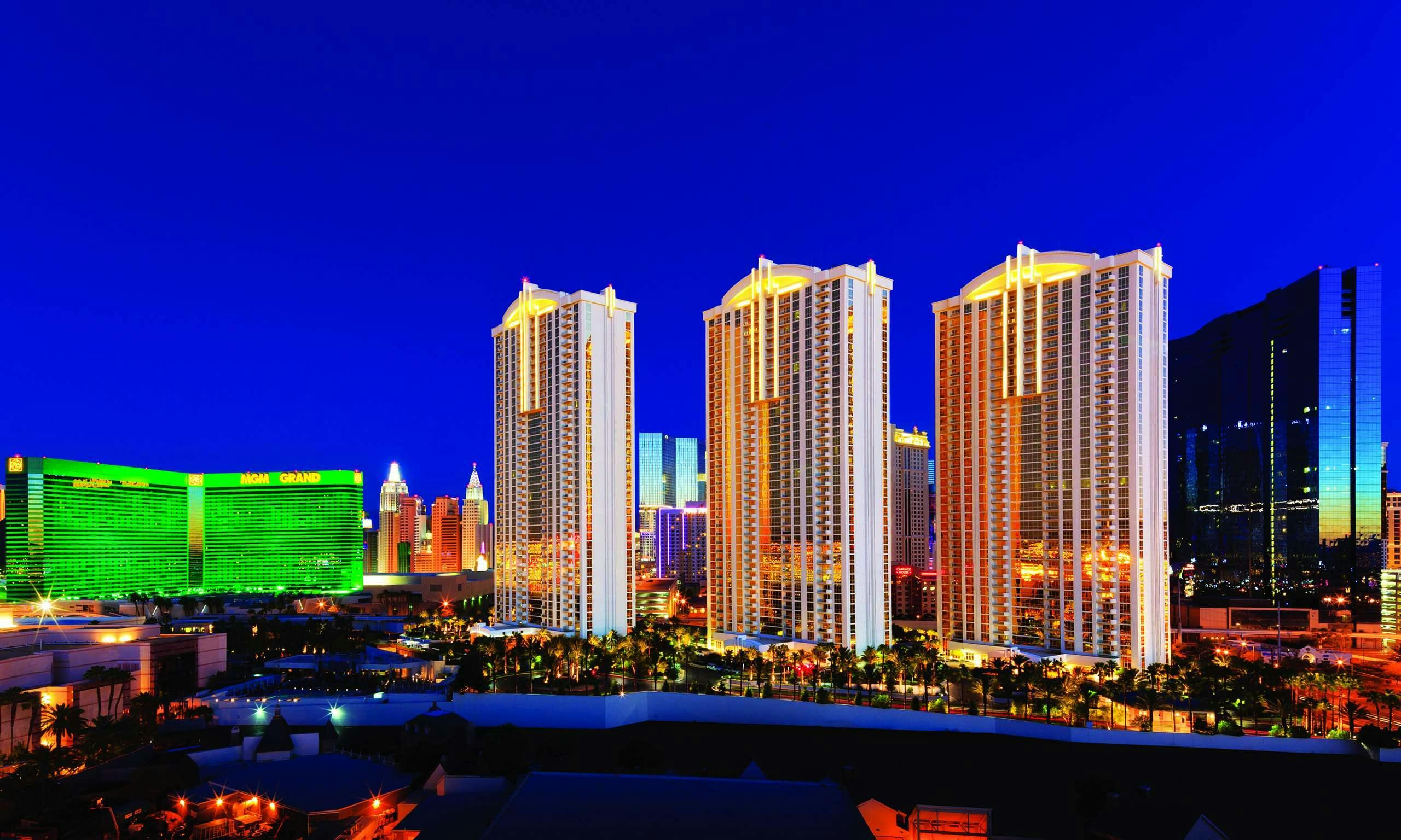 Signature at MGM Grand - All Suites