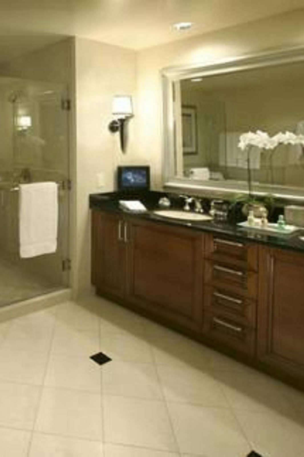 Hotel Signature at MGM Grand - All Suites photo 5