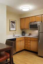 Hotel Residence Inn by Marriott Detroit Novi photo 4