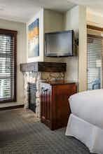 Hotel Blackcomb Springs Suites by CLIQUE photo 4