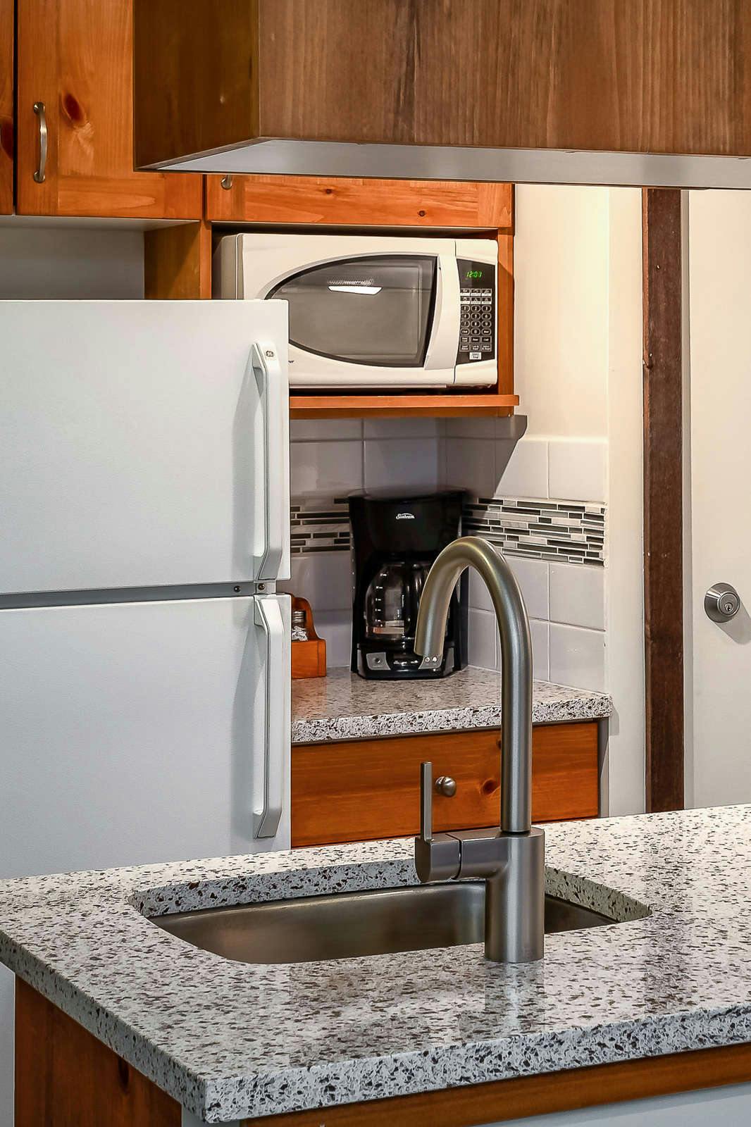 Hotel Blackcomb Springs Suites by CLIQUE photo 5