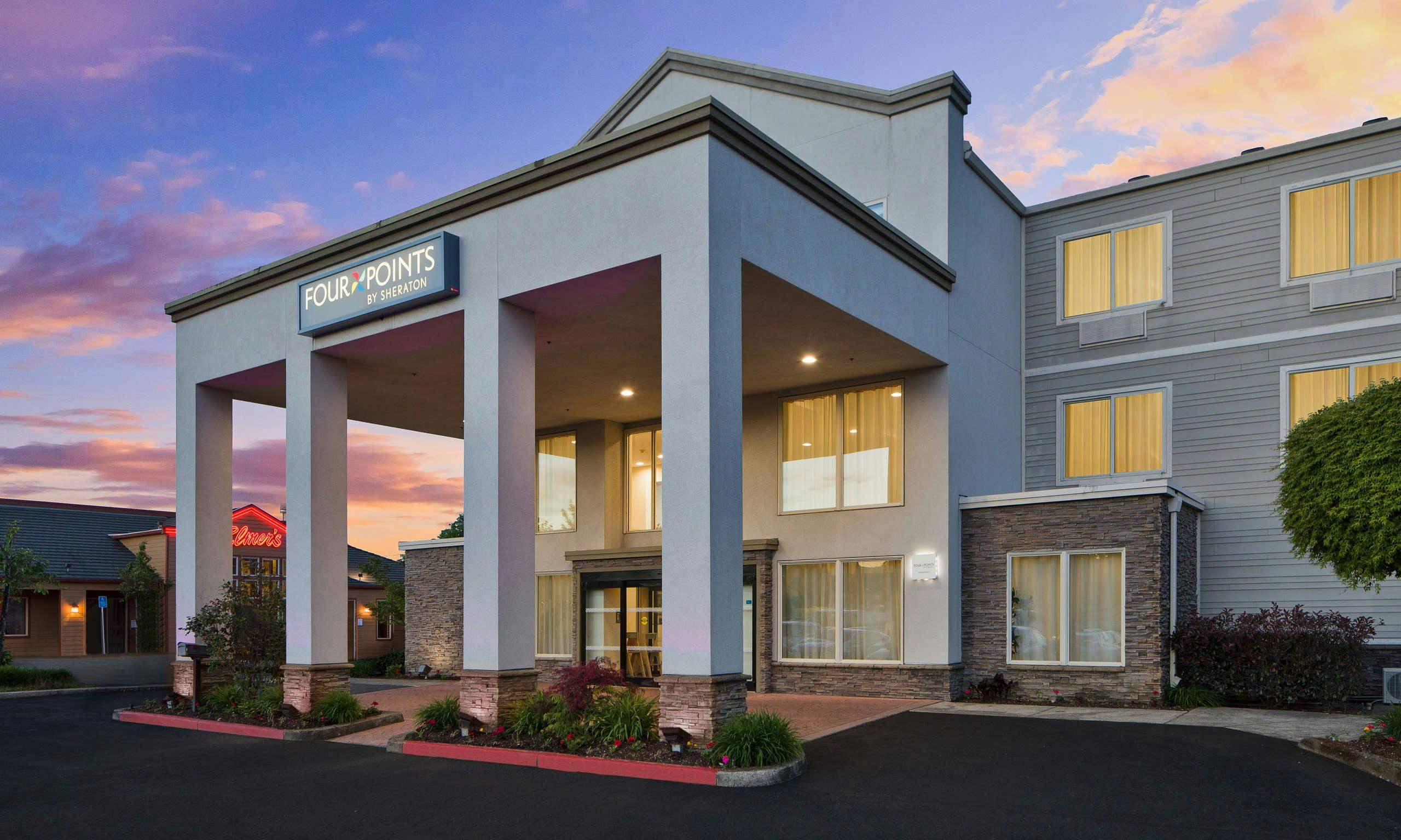 Four Points By Sheraton Portland East