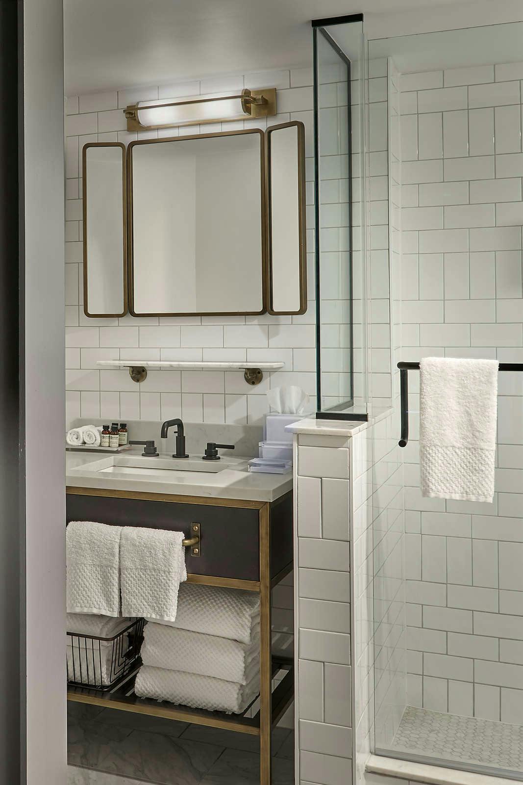 Hotel Hotel Phillips Kansas City, Curio Collection by Hilton photo 4