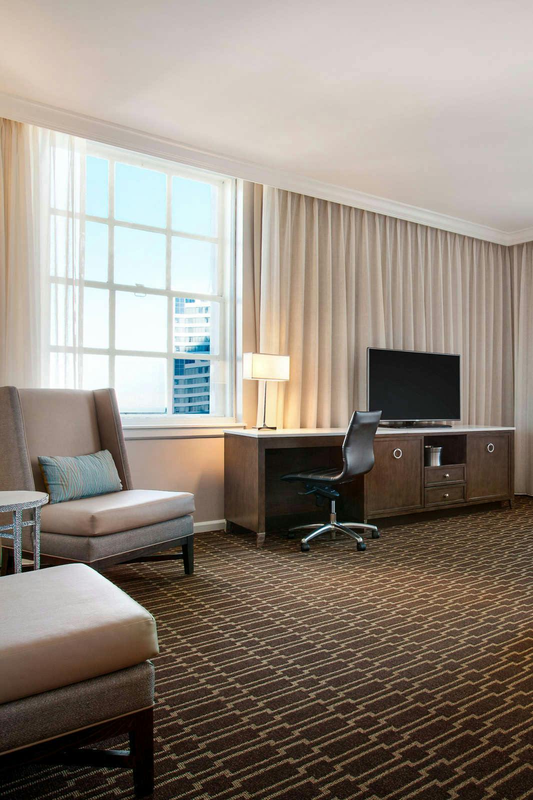 Hotel Hilton New Orleans St. Charles Ave photo 3