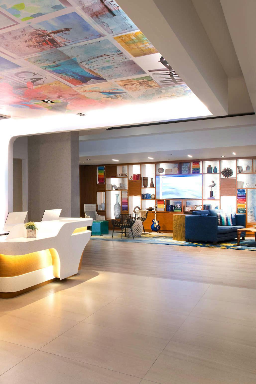 Hotel Renaissance Newport Beach Hotel photo 5