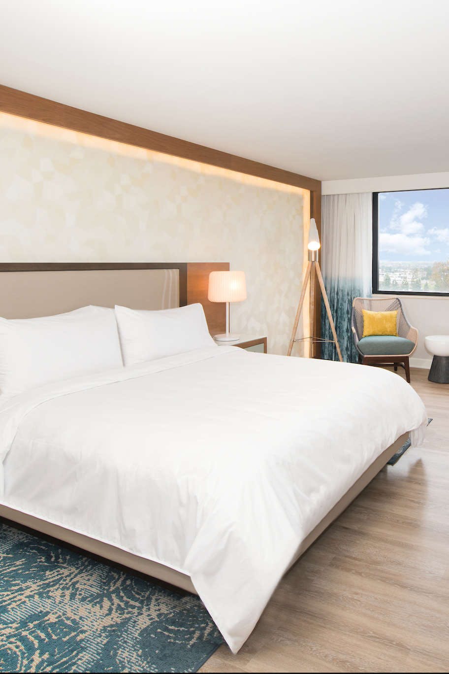 Hotel Renaissance Newport Beach Hotel photo 2