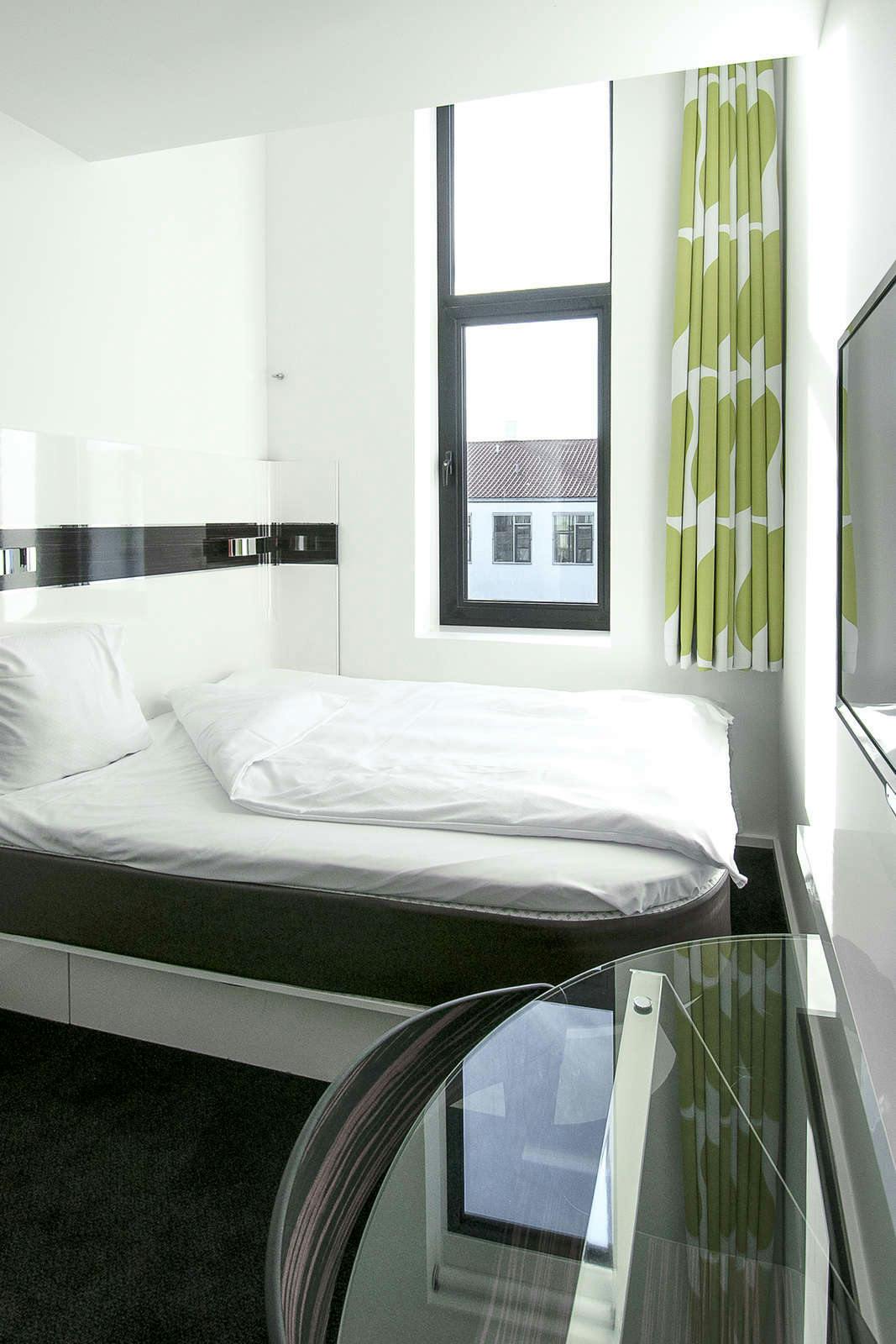 Hotel Wakeup Copenhagen Borgergade photo 2