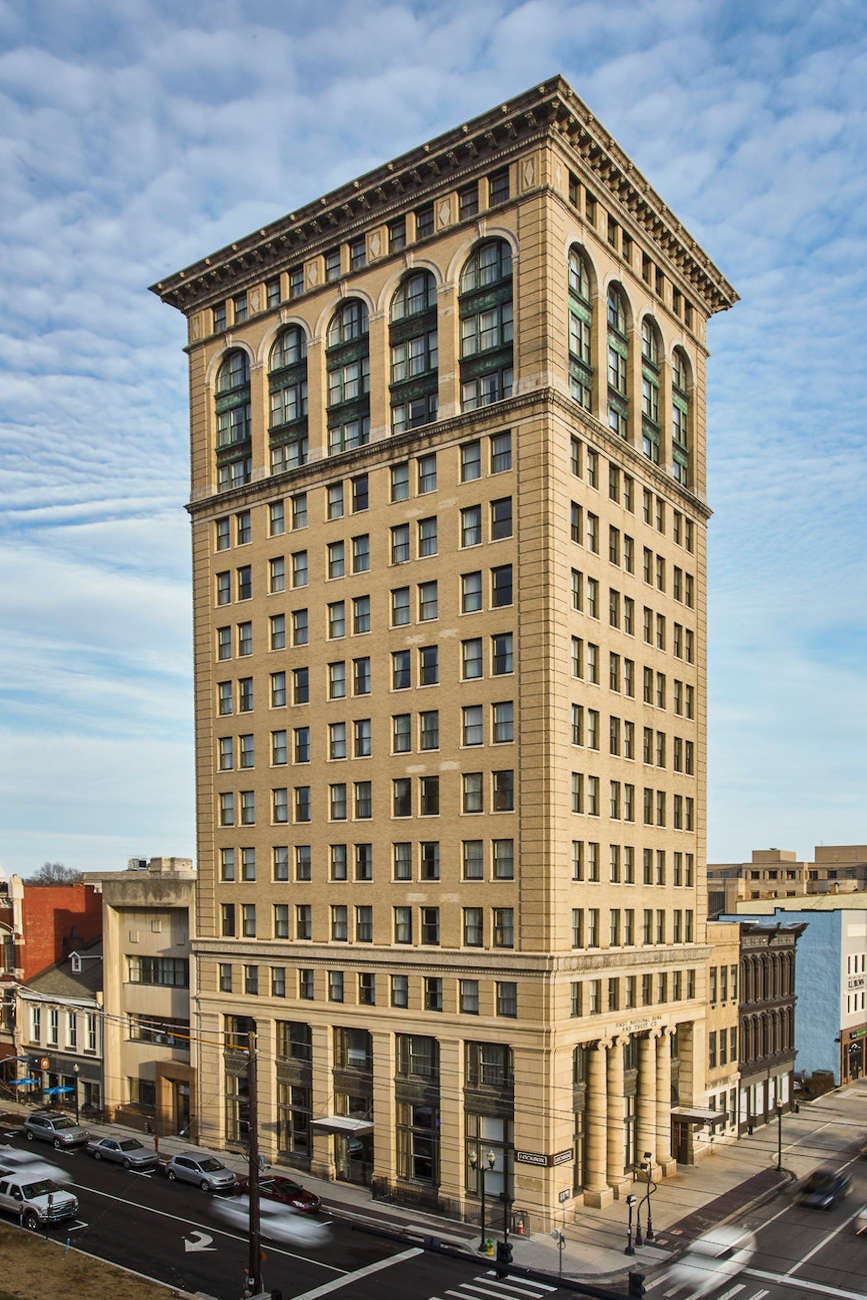 Hotel 21c Museum Hotel Lexington photo 1