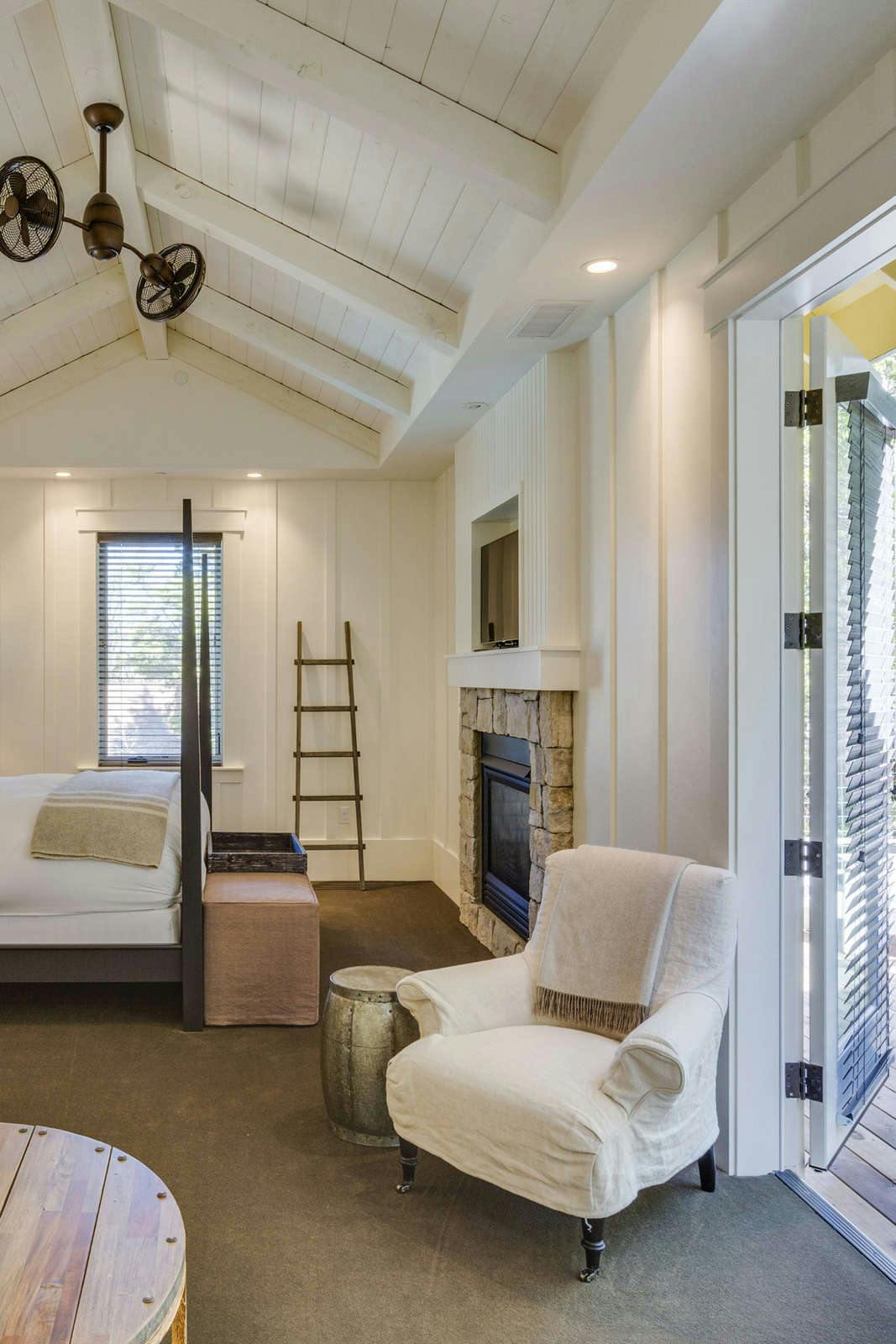 Hotel Farmhouse Inn & Restaurant photo 3