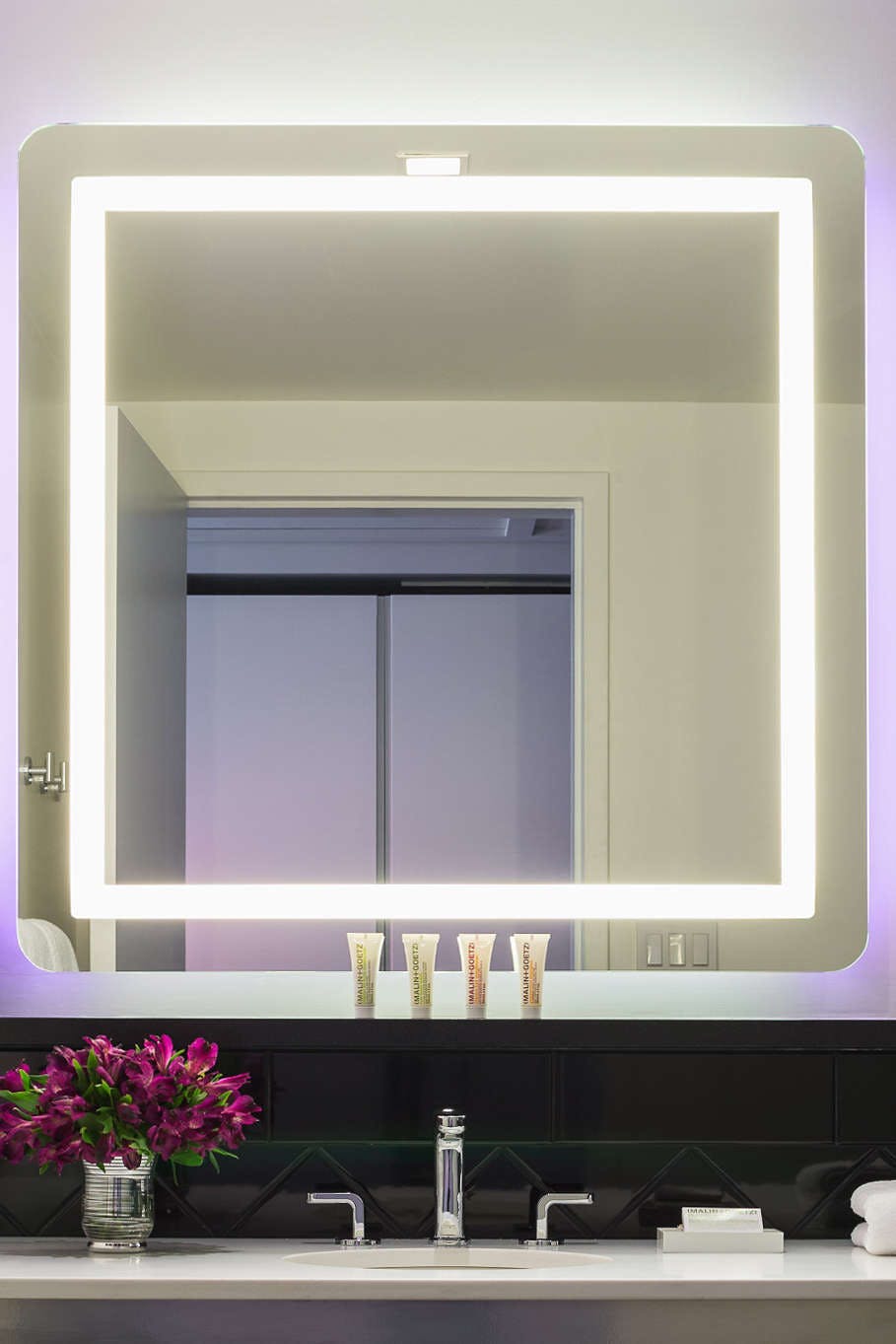 Hotel 21c Museum Hotel Durham photo 2