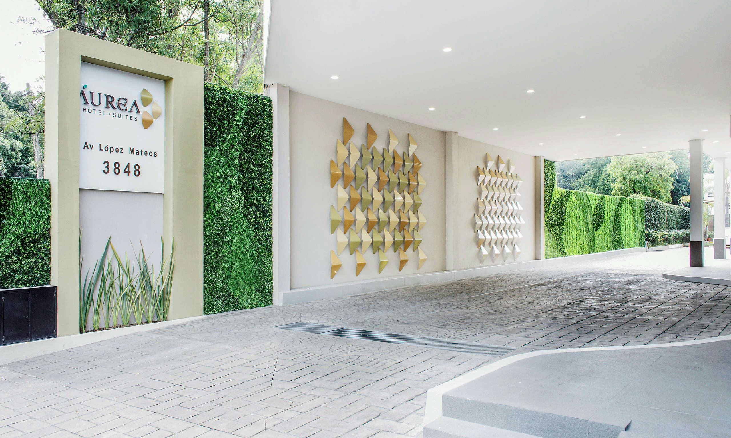 Aurea Hotel and Suites