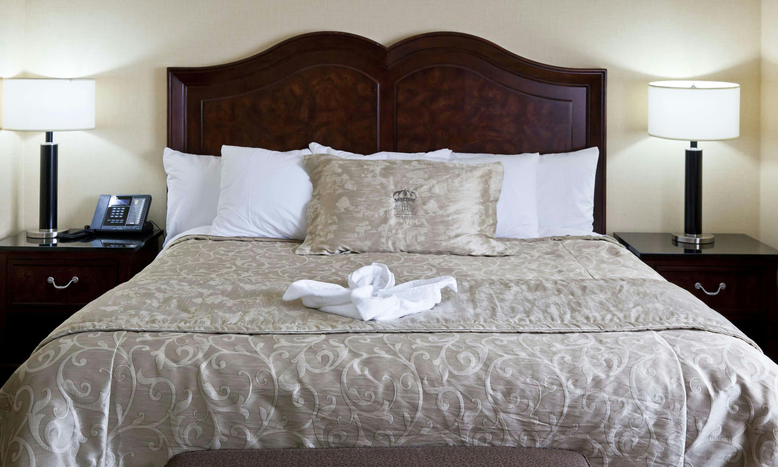 Monte Carlo Inn & Suites Downtown Markham