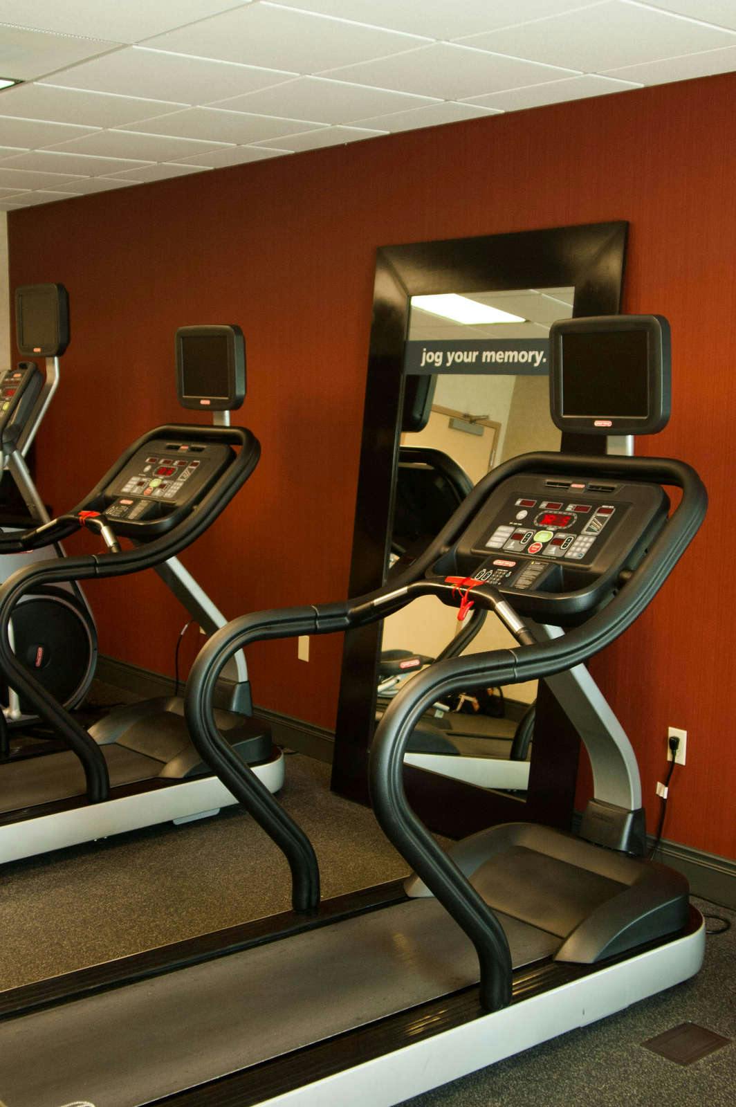 Hotel Hampton Inn & Suites Oakland Airport - Alameda photo 3