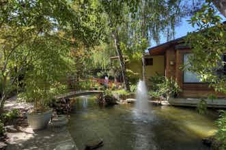 Hotel Dinah's Garden Hotel photo 1
