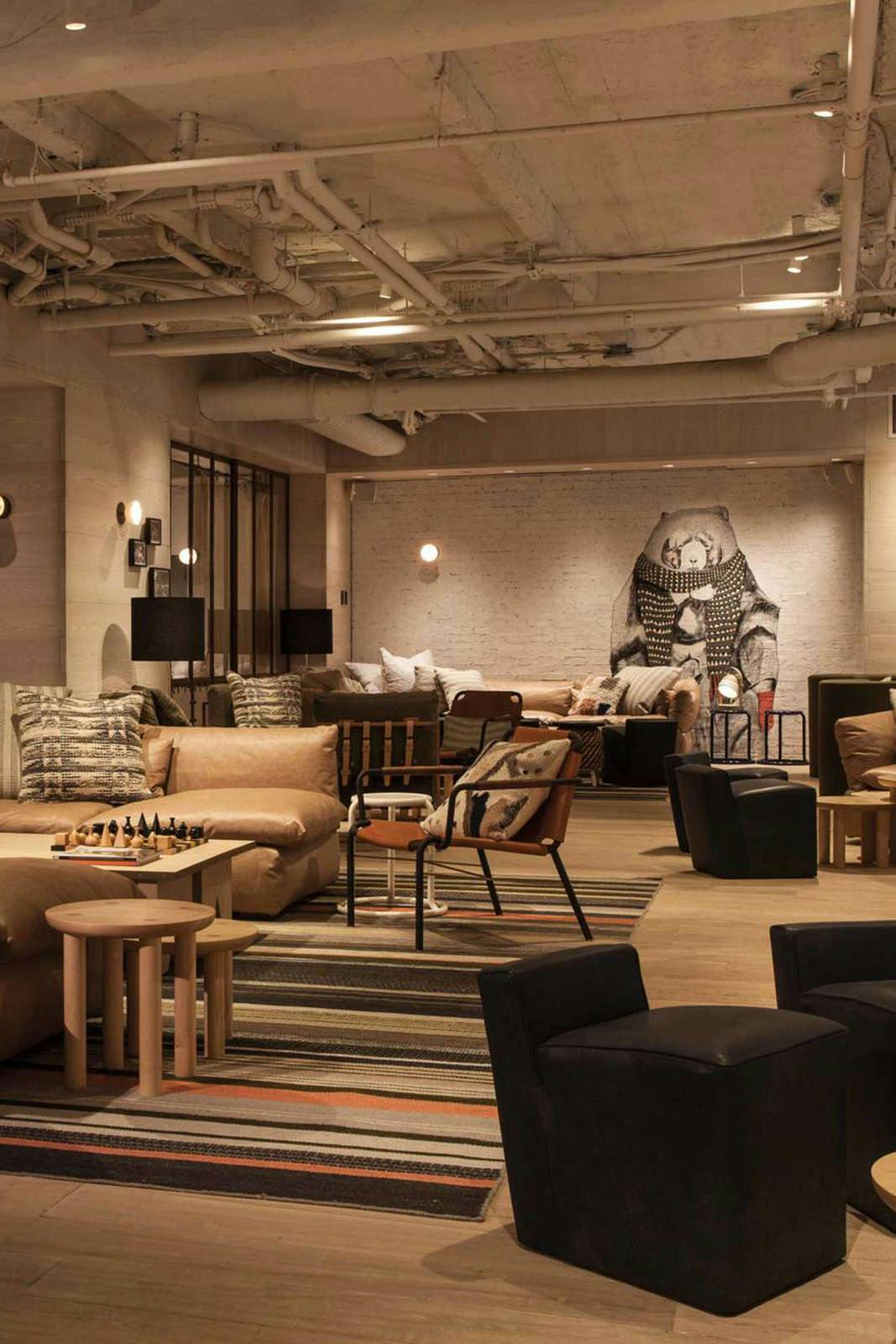 Hotel Moxy NYC Times Square photo 5