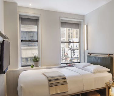 Moxy Nyc Times Square New York City Garment District