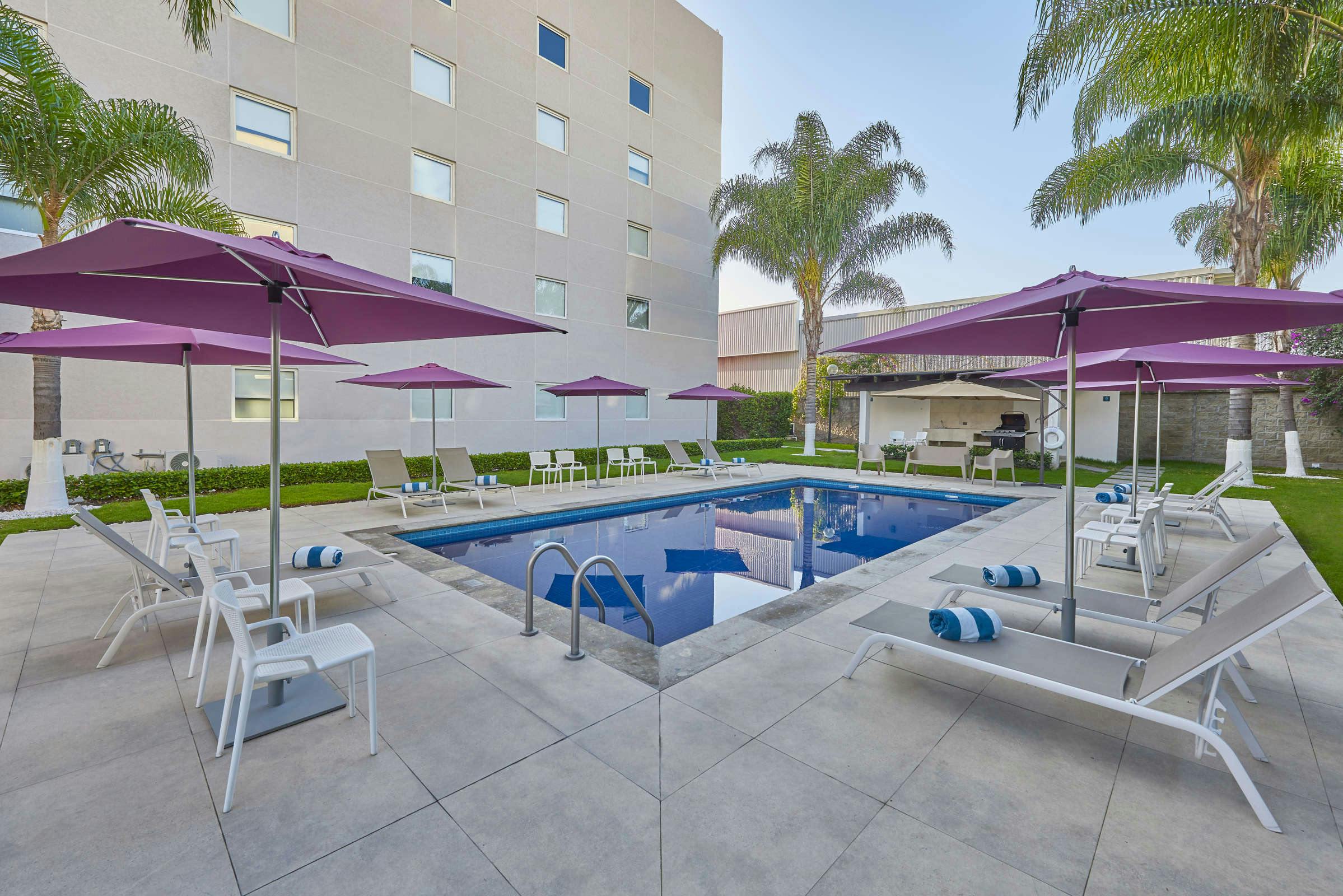 Hotel City Express Suites Queretaro photo 5