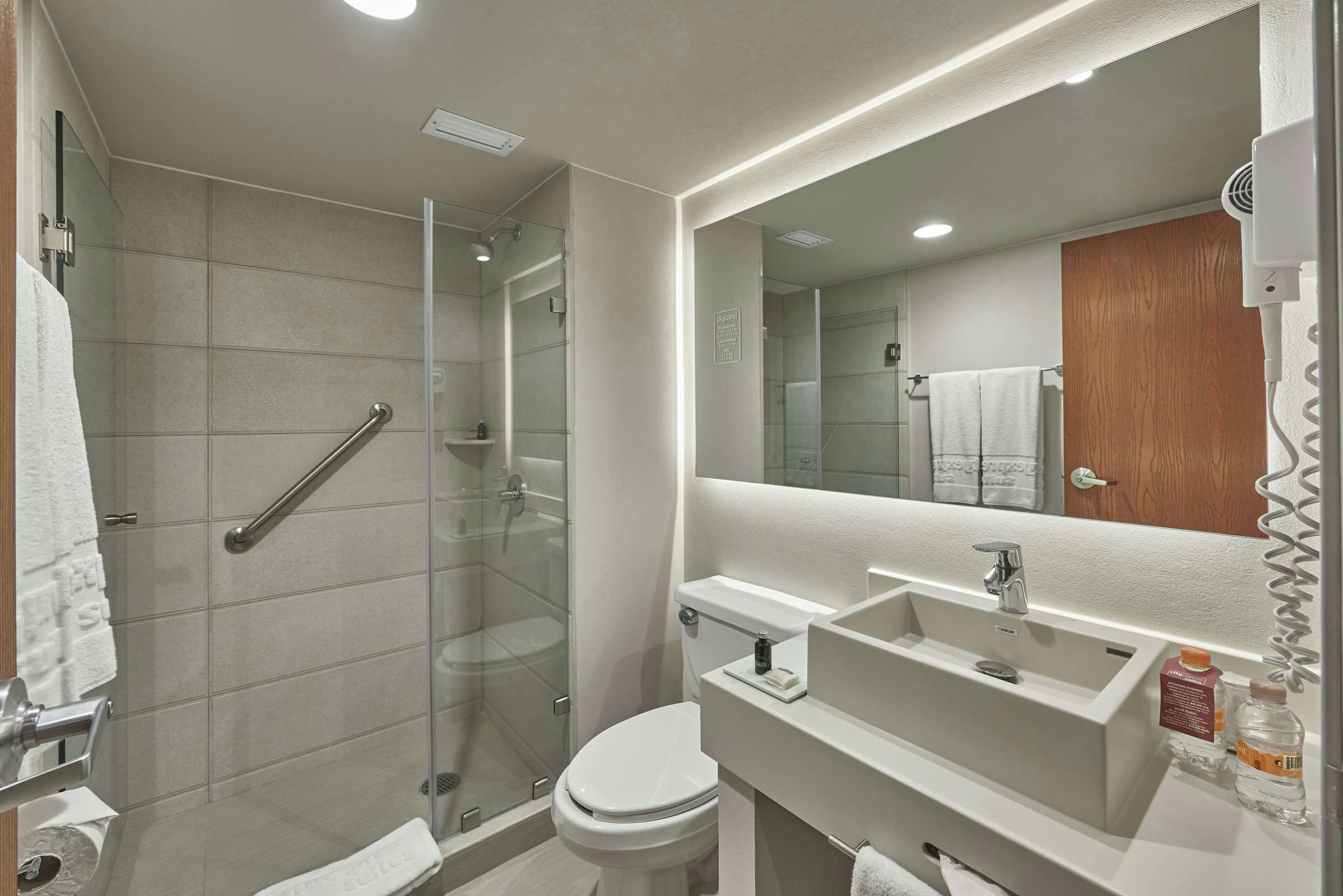 Hotel City Express Suites Queretaro photo 4