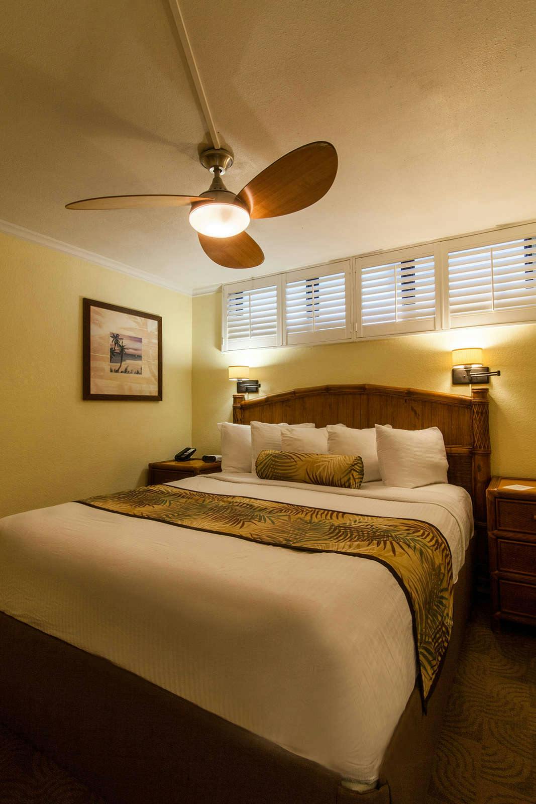 Hotel Kona Reef, A Raintree Vacation Club Resort photo 1