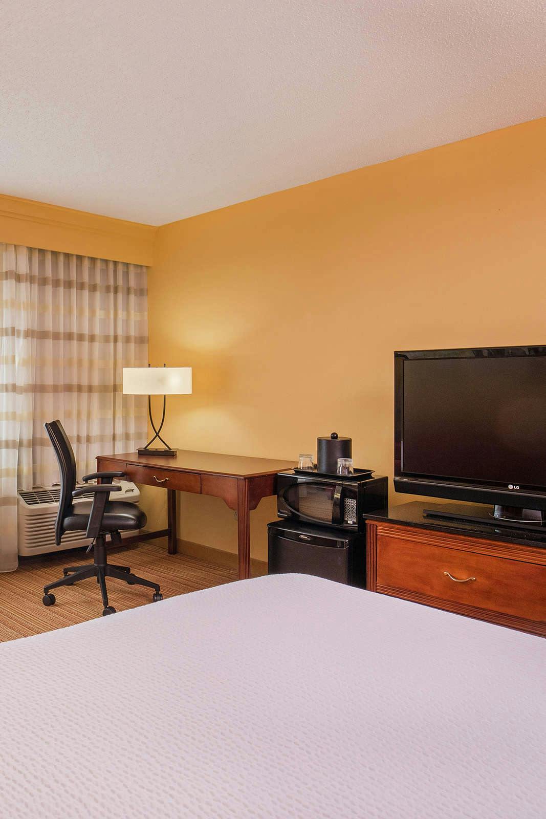 Hotel Courtyard by Marriott Hartford Manchester photo 3