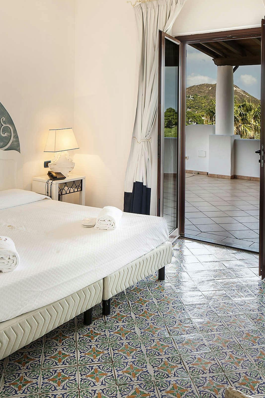 Hotel Garden - Aeolian Charme